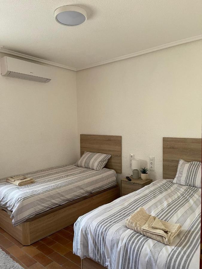 Ayora Djm Palms - Shared Casa Rural - Casa Rural Compartida - No Es Una Casa Privada מראה חיצוני תמונה